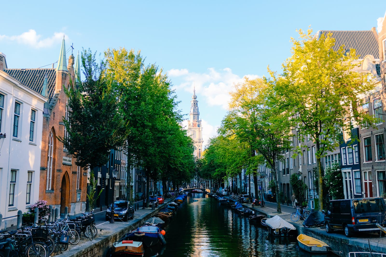Los mejores destinos de viaje en los Países Bajos para explorar este verano