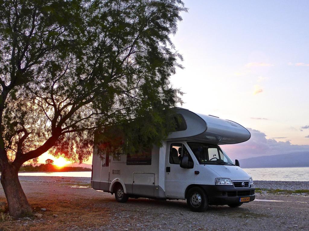 What should you pay attention to when purchasing a second-hand camper?