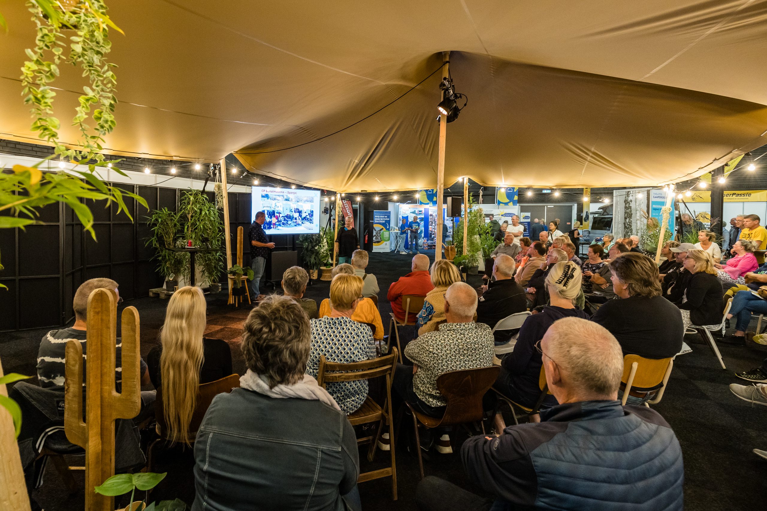 Eerste editie Camperbeurs in Autotron Rosmalen