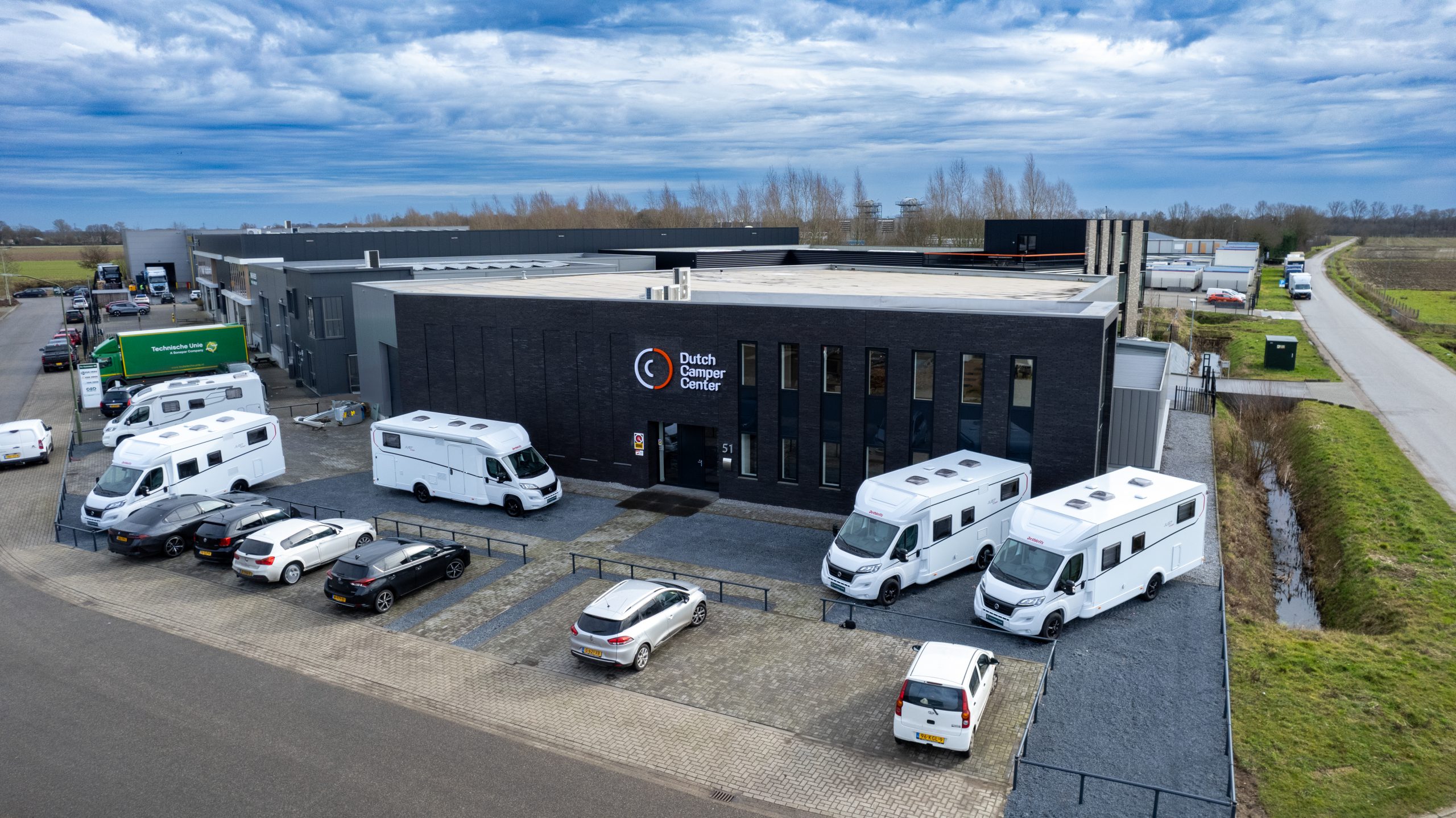 Dutch Camper Center: uniek concept in jong gebruikte campers