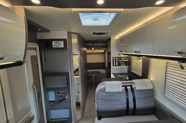 Tus aventuras en autocaravana comienzan en Avanti Cars & Campers.